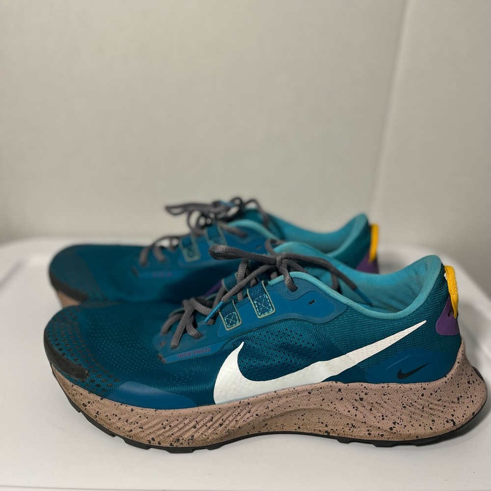 Nike Pegasus Trail 3 size 14